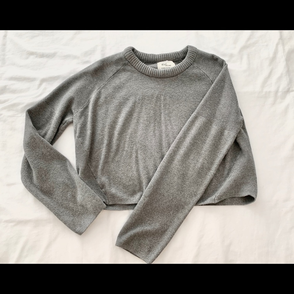 Soft oversized sweatshirt